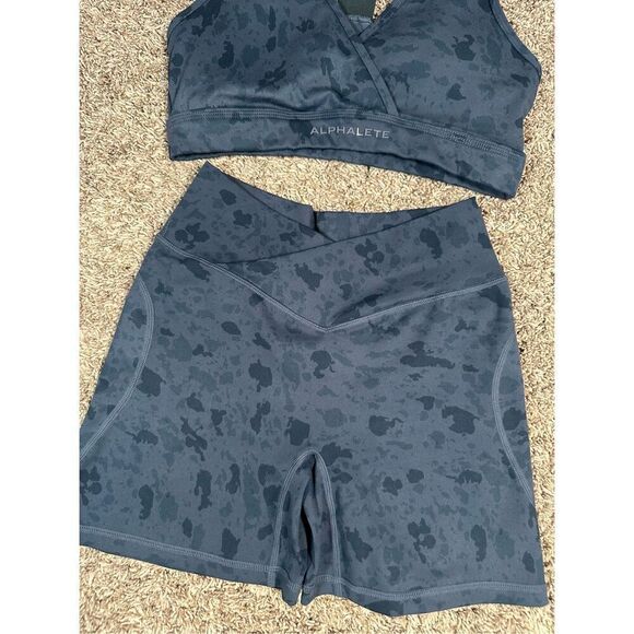 Alphalete Blue Pebble Print Surface Wrap Bra / Core Stride Short 5" Set Size S - Picture 5 of 14